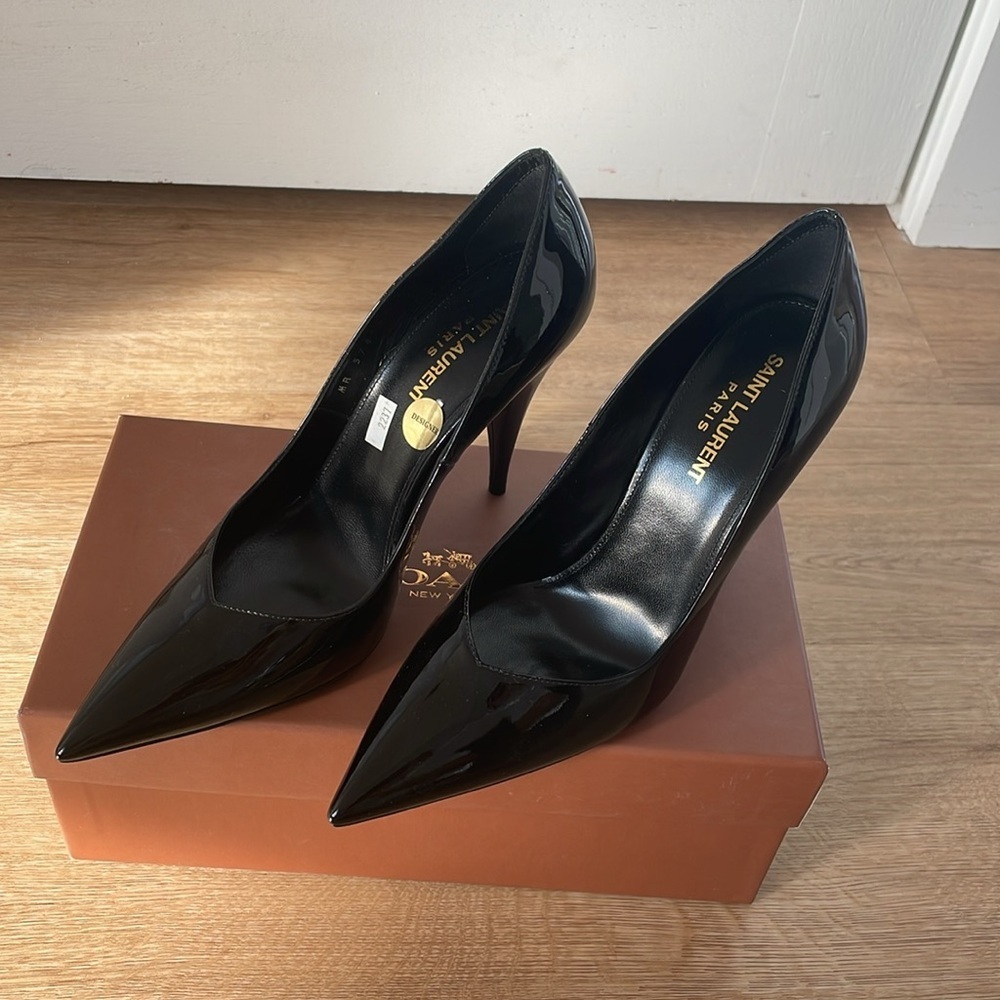 Saint Laurent Black Patent Leather Pointed-Toe Stiletto Pumps - Picture 11 of 11